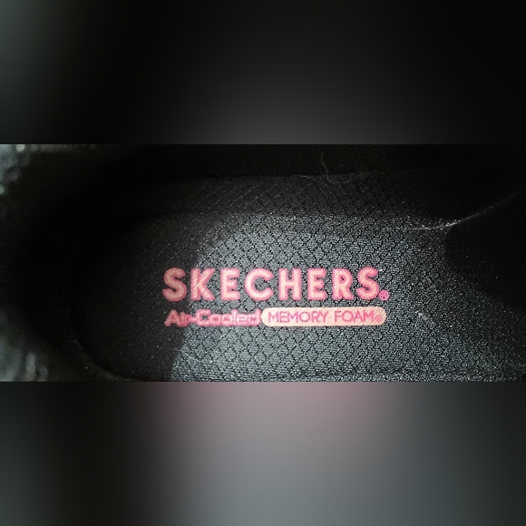 Skechers Los Angeles Women's Air-cooled Memory Foam Leather  Athletic  8.5 - Picture 4 of 6